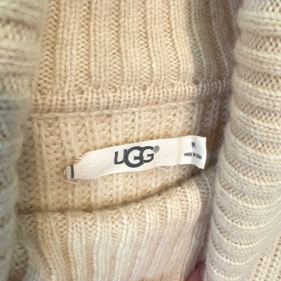 Ugg Women's Cream Wool Blend Cowl Neck Sweater in Size M - Picture 9 of 10